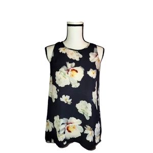 ***5/25*** Dalia Floral Top
